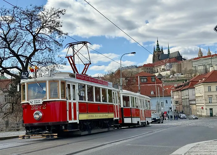 Divadelni - Historic Center & Steps From Charles Bridge Prag