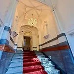 Divadelni - Historic Center & Steps From Charles Bridge *