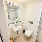 Divadelni - Historic Center & Steps From Charles Bridge Appartement Praag